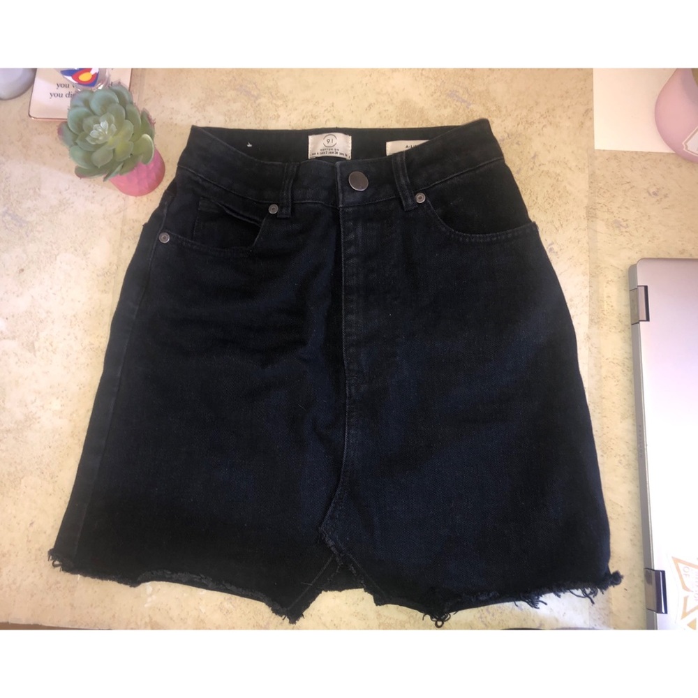Black skirt